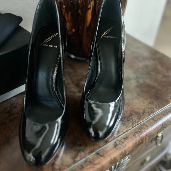 Brian Atwood Black Patent Leather Pumps - Size 9 - Picture 5 of 6